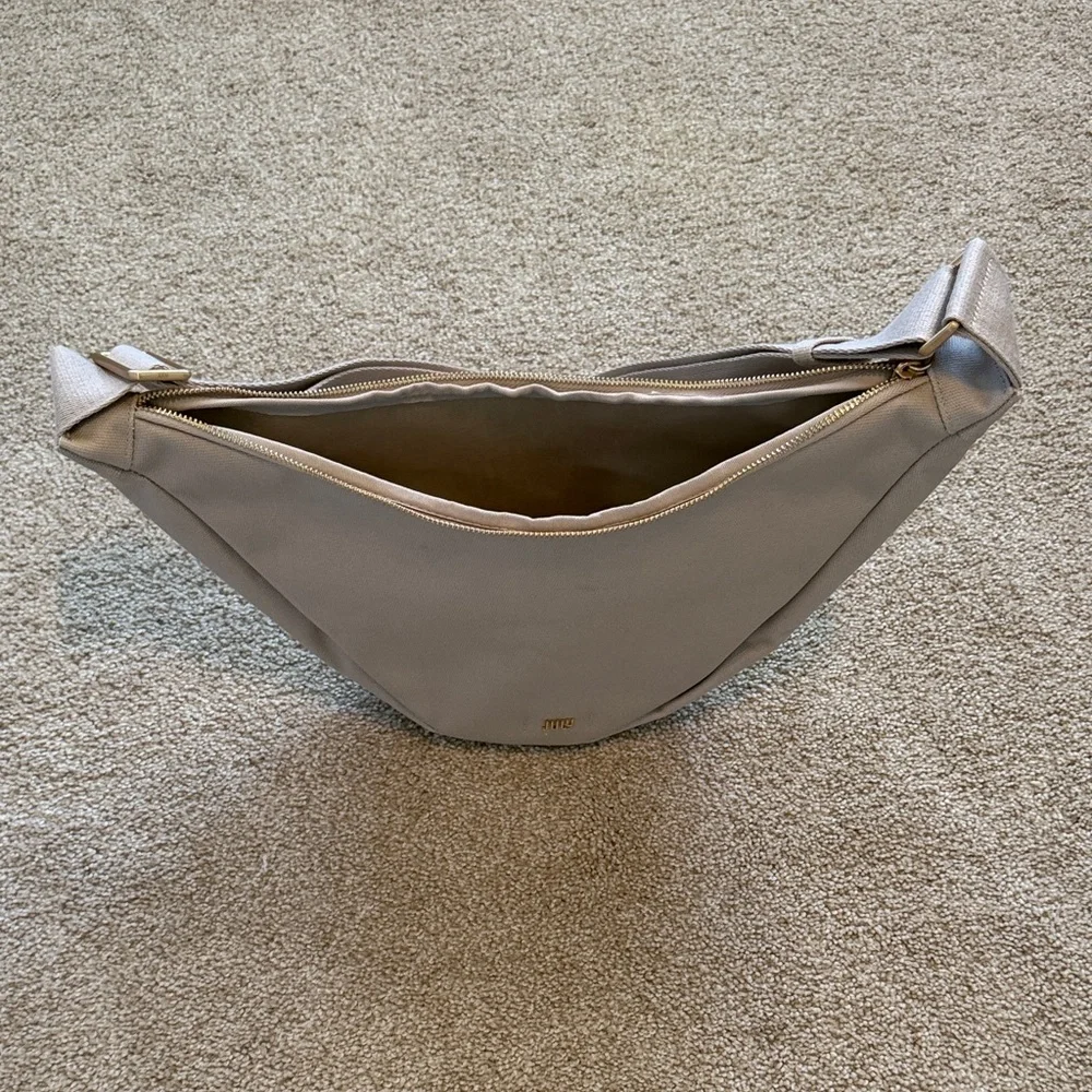 July, Everyday Crescent Bag